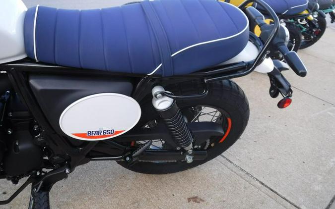 New 2025 Royal Enfield BEAR 650 Motorcycle in Kansas City, MO