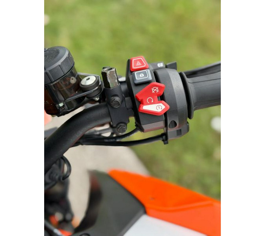 2023 KTM 1290 Super Duke R EVO