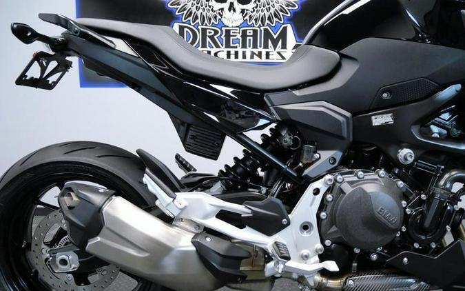 2024 BMW F 900 R Triple black