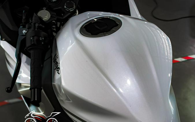 2023 KAWASAKI NINJA 400 ABS