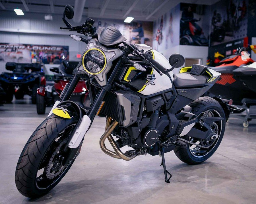 2023 CFMoto 700CL-X Sport