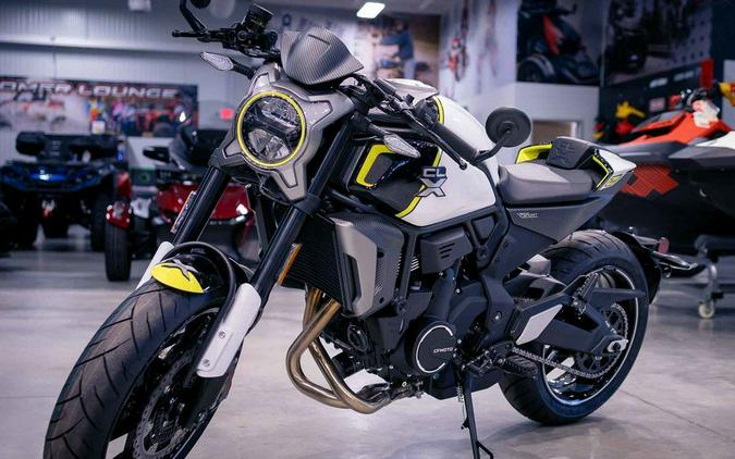 2023 CFMOTO 700CL-X Sport