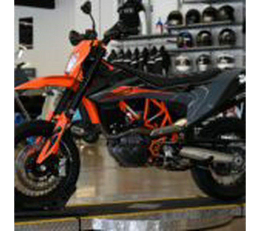 2021 KTM 690 SMC R