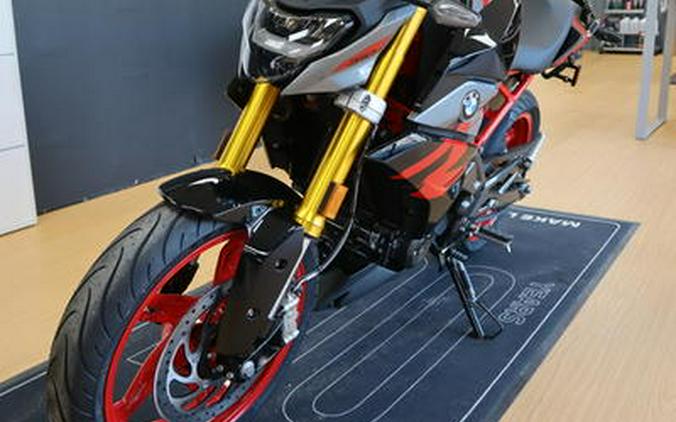 2024 BMW G 310 R Passion