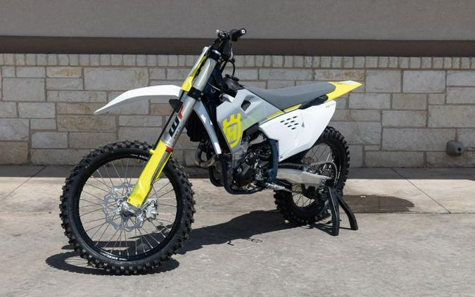 New 2024 HUSQVARNA FC 250 WHITE