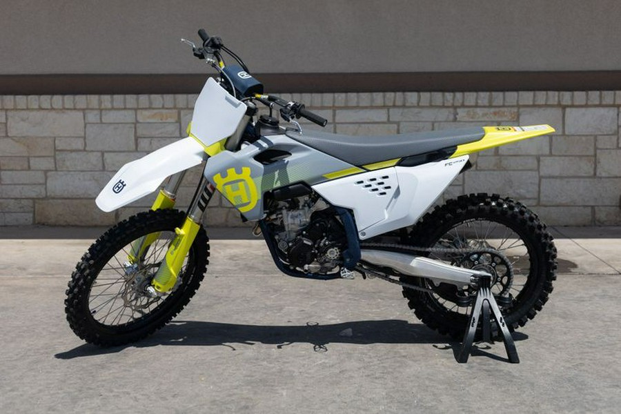 New 2024 HUSQVARNA FC 250 WHITE