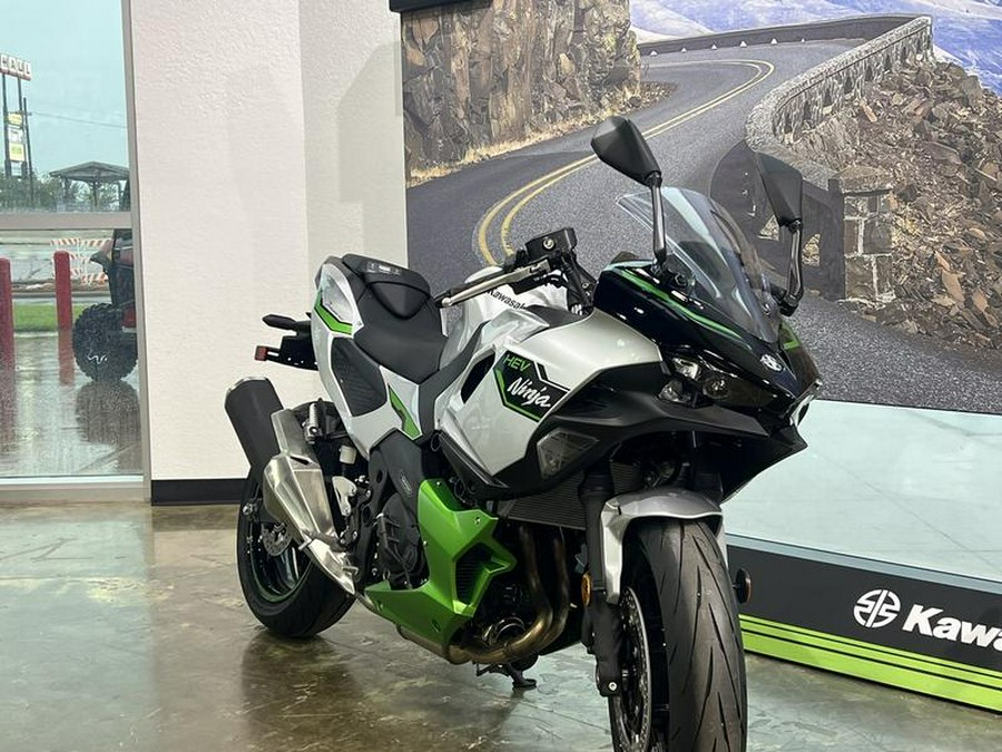 2024 Kawasaki Ninja® 7 Hybrid ABS