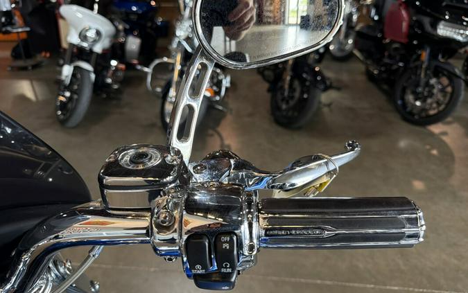 FLSTSE 2010 CVO™ Softail® Convertible
