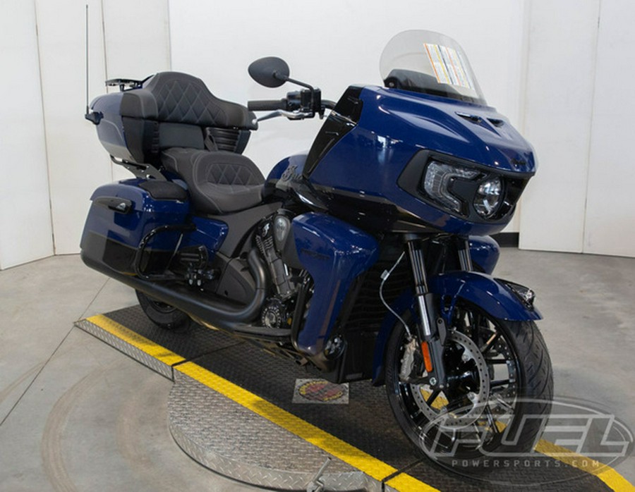 2024 Indian Pursuit Dark Horse With Powerband Audio Package