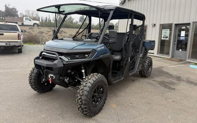 2026 Can-Am Defender Max XT HD11 Blue w/ Screen