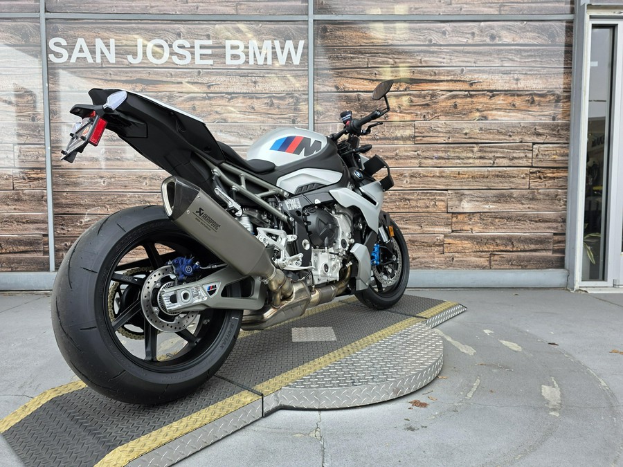 2026 BMW M 1000 R