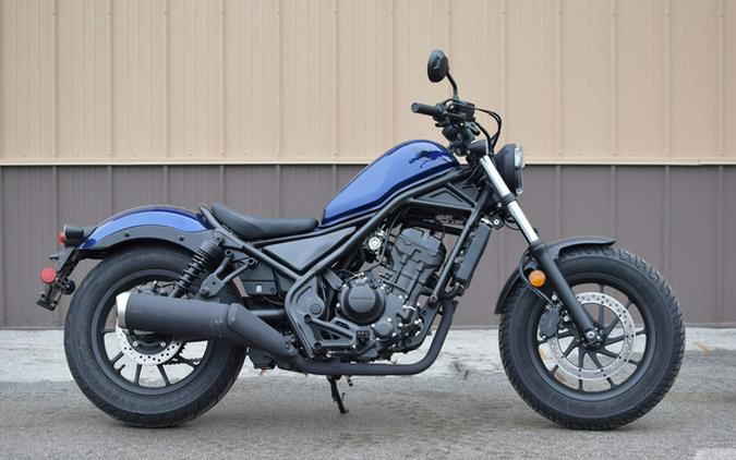 2020 Honda Rebel 300 Review (16 Fast Facts For City Cruising)