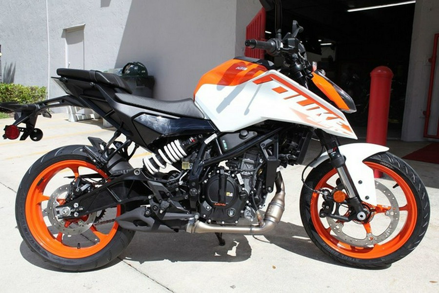 2024 KTM 250 Duke