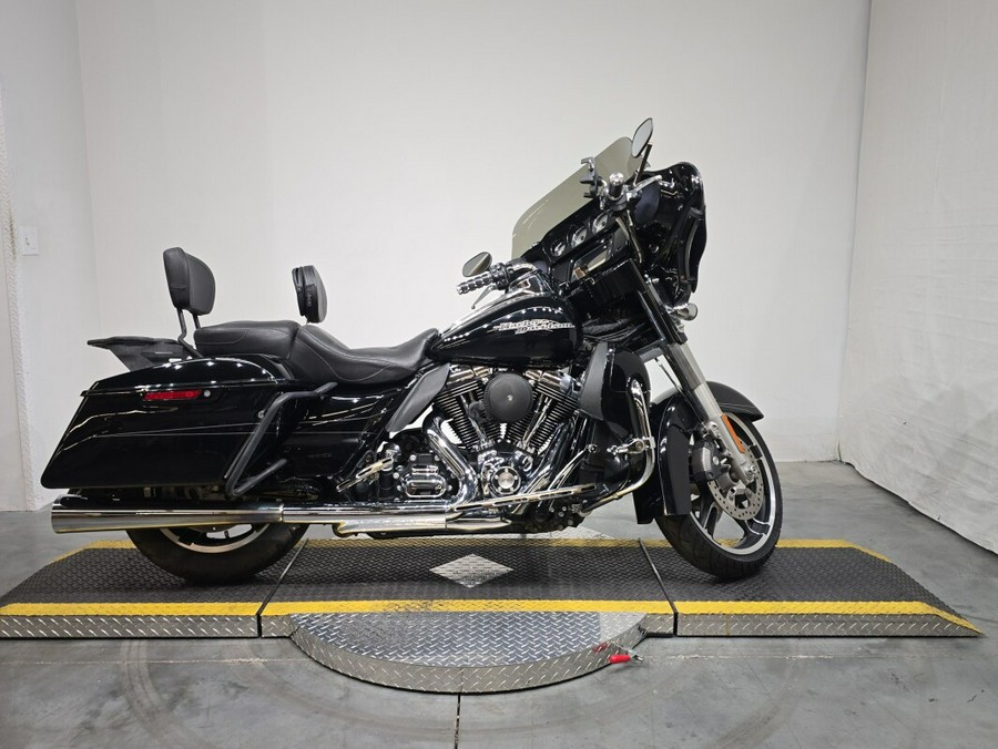 FLHXS 2014 Street Glide® Special
