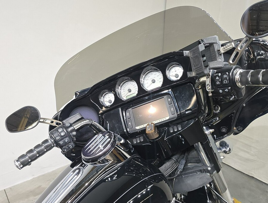 FLHXS 2014 Street Glide® Special