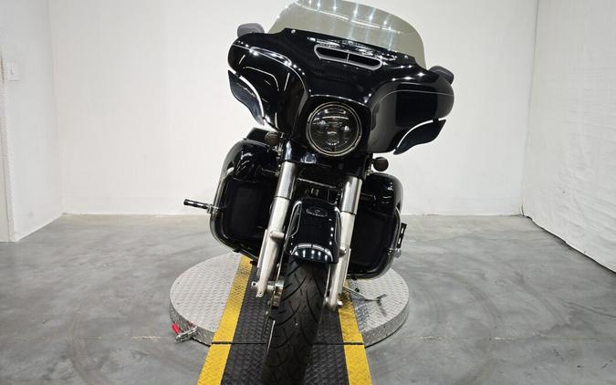 FLHXS 2014 Street Glide® Special