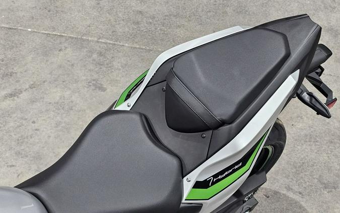 2024 Kawasaki Z7 ABS