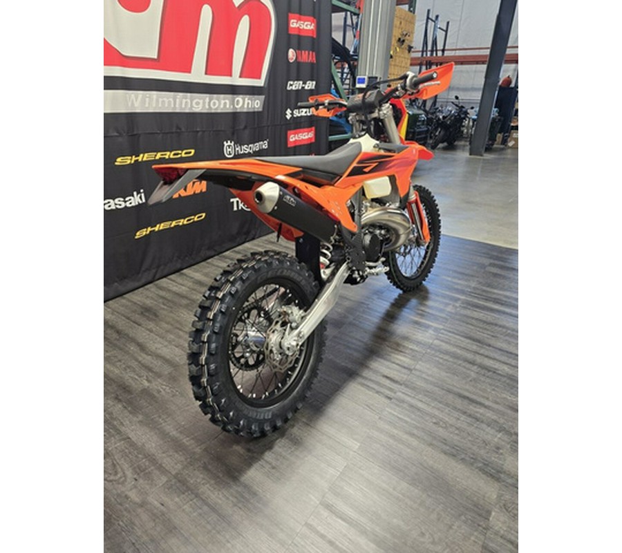 2027 KTM XC 300 W