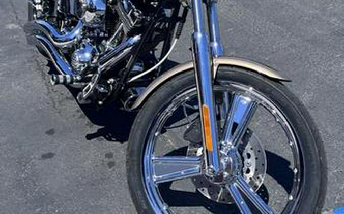 2004 Harley-Davidson® FXSTD - Softail® Deuce