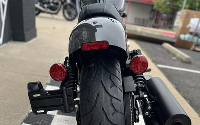 2024 Indian Motorcycle® Sport Chief Granite Gray