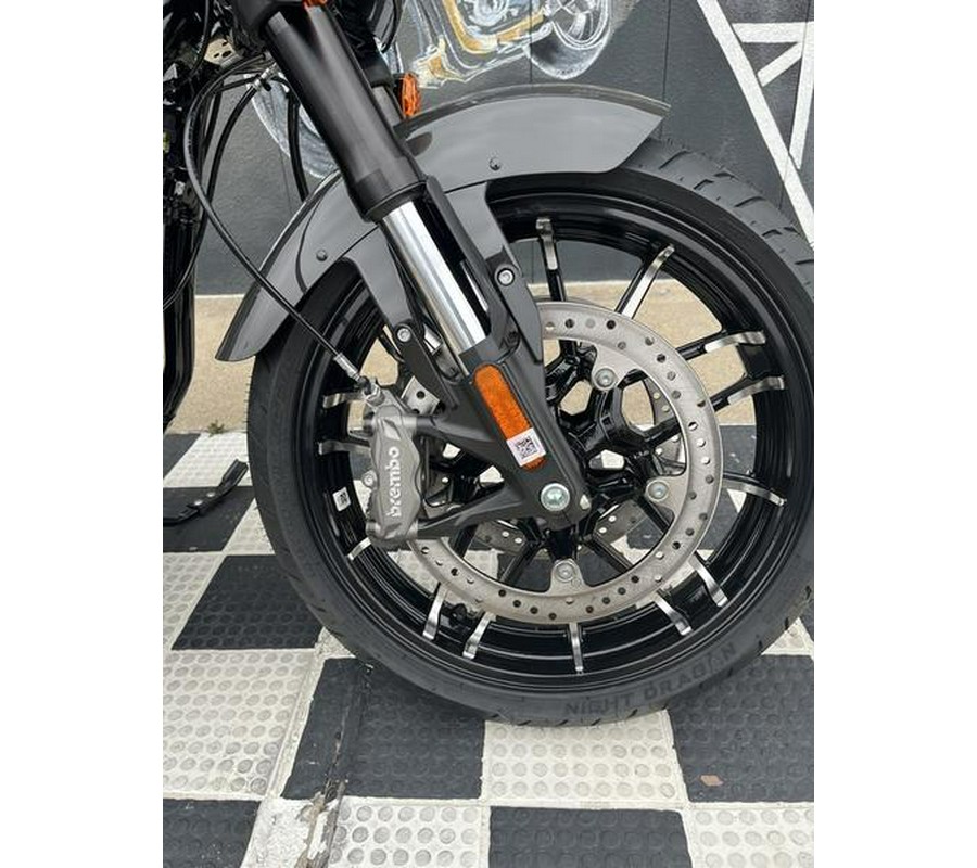 2024 Indian Motorcycle® Sport Chief Granite Gray