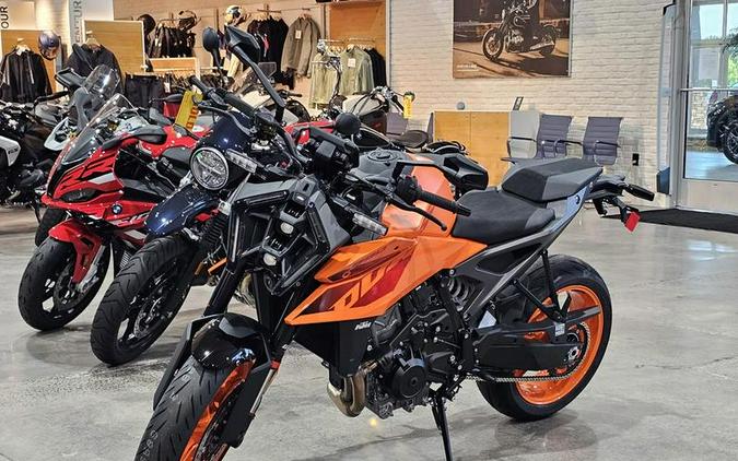 2024 KTM 990 Duke