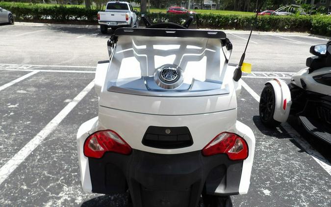 2016 Can-Am Spyder RT-S 6-Speed Semi-Automatic (SE6)