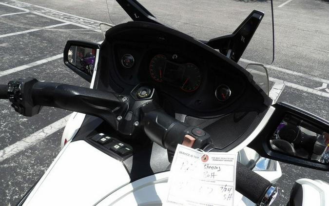2016 Can-Am Spyder RT-S 6-Speed Semi-Automatic (SE6)