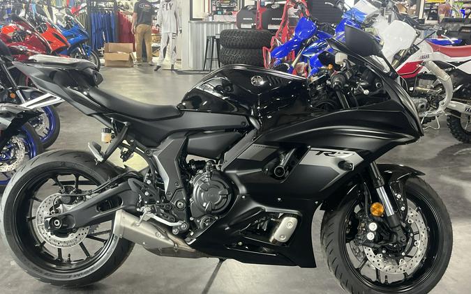 2025 Yamaha YZF-R7