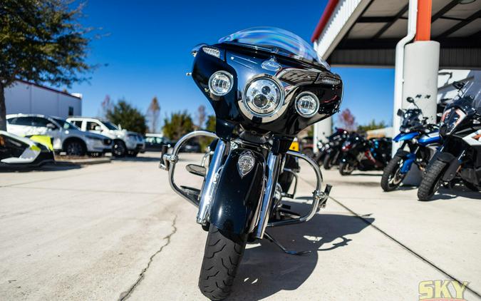 2015 Indian Motorcycle CHIEFTAIN THUNDER BLACK 49ST Base