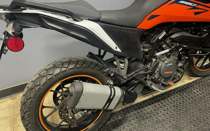 2023 KTM ADVENTURE 390