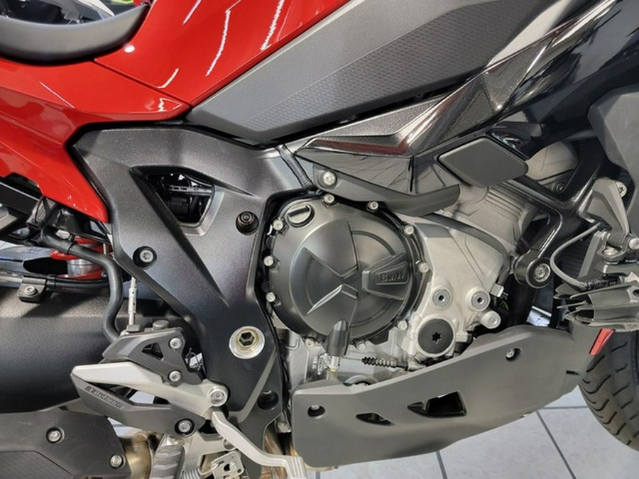 2023 BMW S 1000 XR Racing Red 2