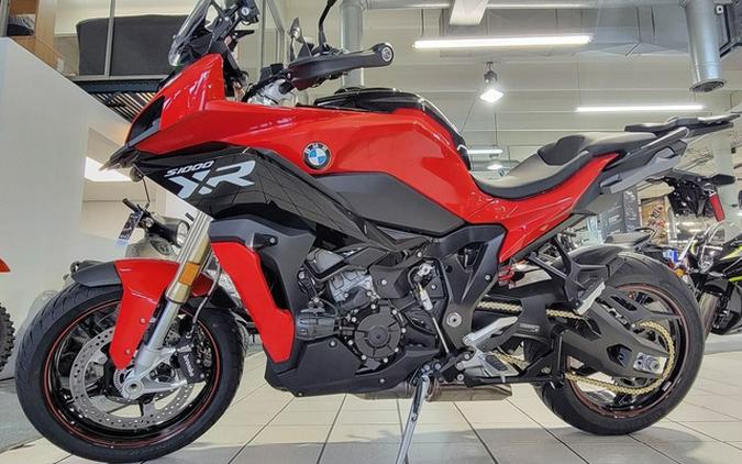 2023 BMW S 1000 XR Racing Red 2