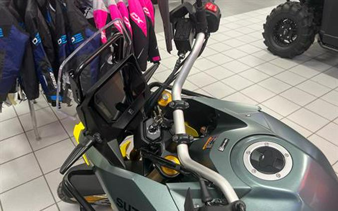 2024 Suzuki V-Strom 800DE Adventure
