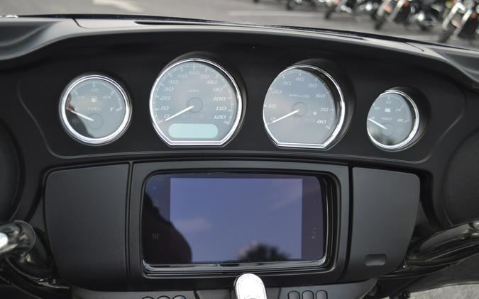 2024 Harley-Davidson® Tri Glide® Ultra - FLHTCUTG