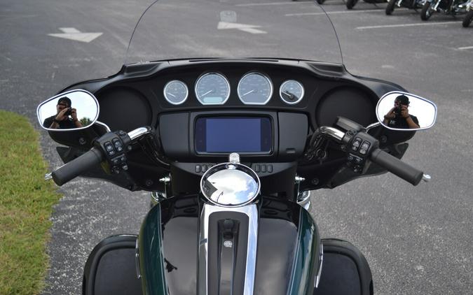 2024 Harley-Davidson® Tri Glide® Ultra - FLHTCUTG