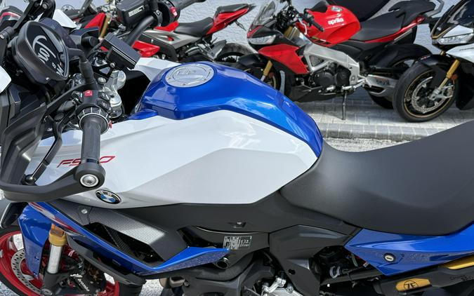 2026 BMW F 900 XR