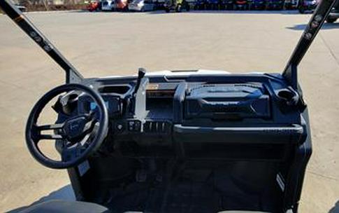 2022 Can-Am Defender 6x6 DPS HD10