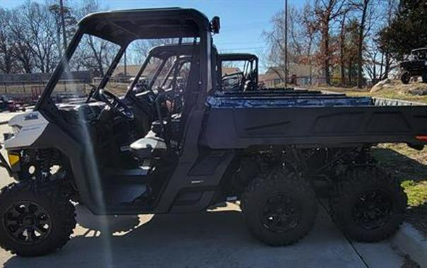 2022 Can-Am Defender 6x6 DPS HD10