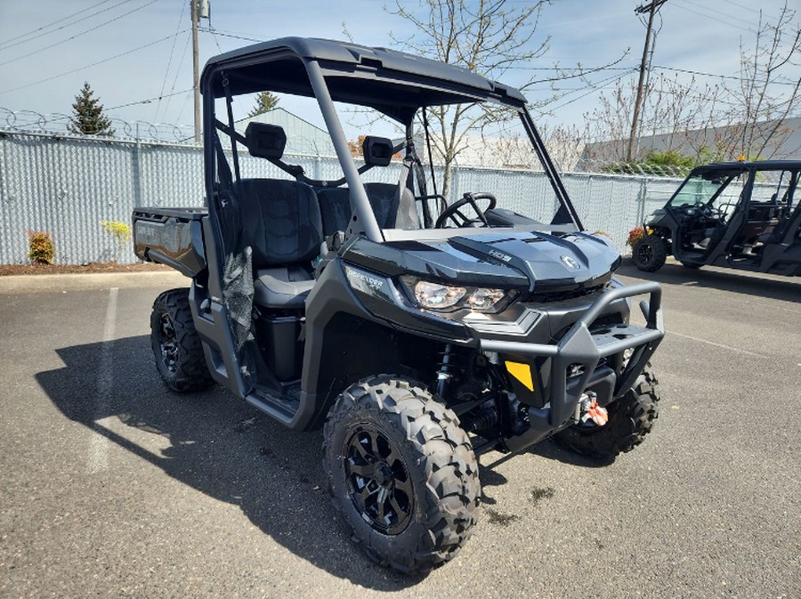 2023 Can-Am Defender XT HD9