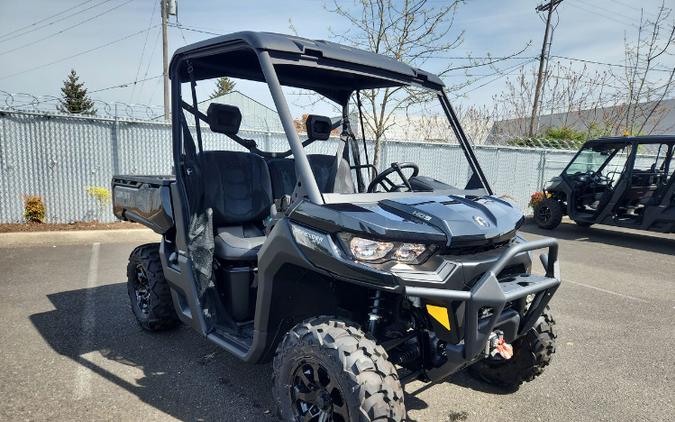 2023 Can-Am Defender XT HD9