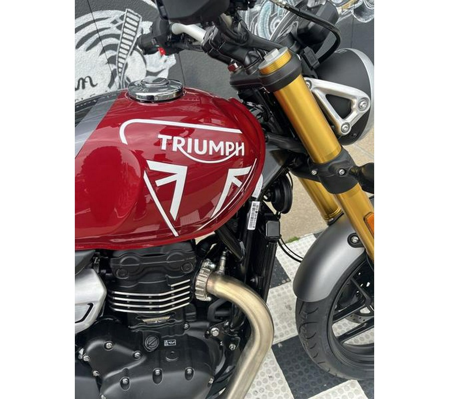 2024 Triumph Speed 400 Carnival Red / Phantom Black