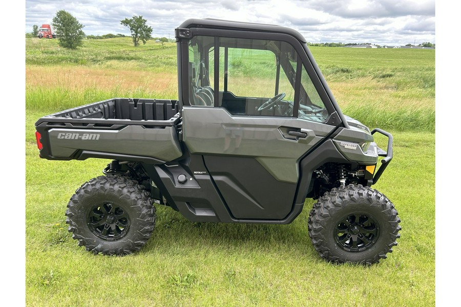 2024 Can-Am SSV DEF LTD 65 HD10 GY 24 Limited HD10