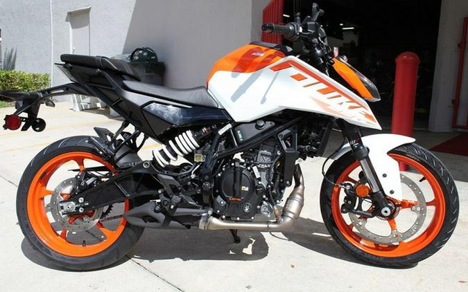 2024 KTM 250 Duke