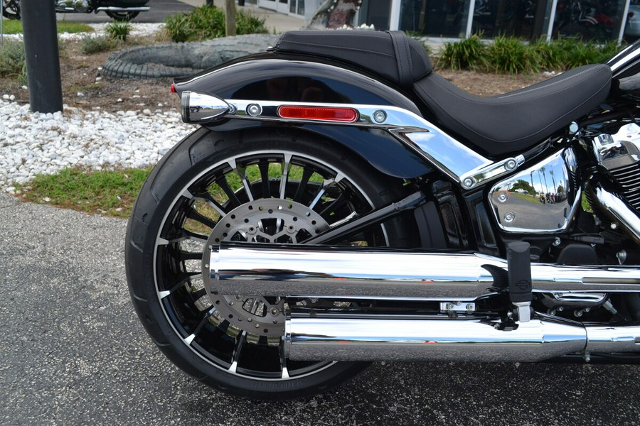 2025 Harley-Davidson® Breakout® Vivid Black - FXBR
