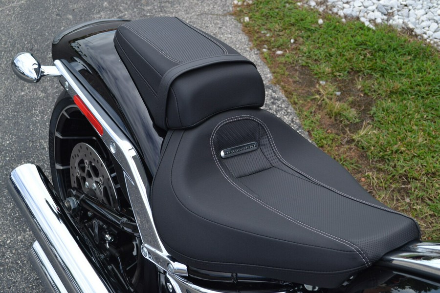 2025 Harley-Davidson® Breakout® Vivid Black - FXBR