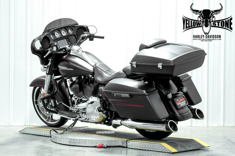 2015 Harley-Davidson® Street Glide® Special Black Denim