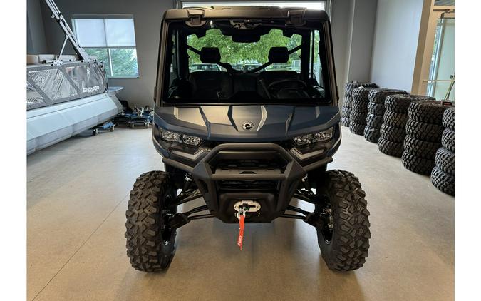 2026 Can-Am Defender 6x6 Limited CAB HD10