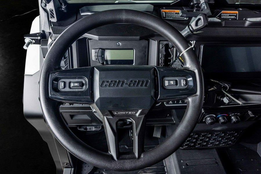 2026 Can-Am Defender Limited HD11