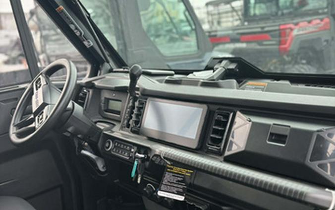 2026 Can-AM DEFENDER MAX XT CAB HD11